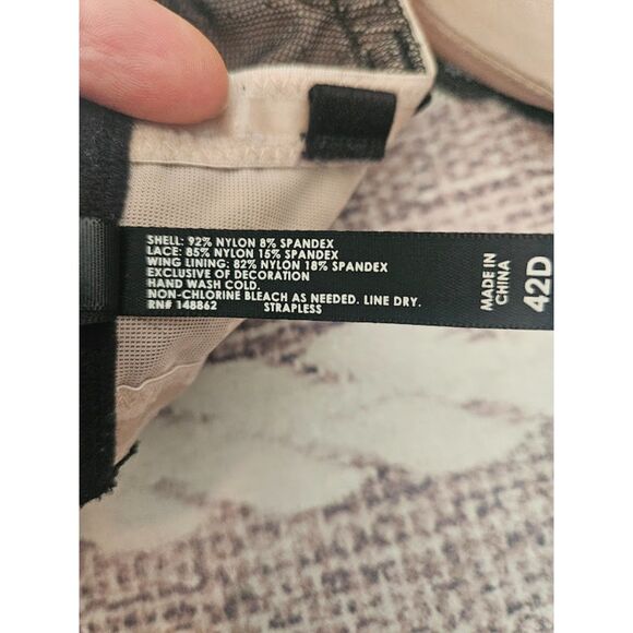 TWO Torrid Bras, size 42D - Picture 14 of 15